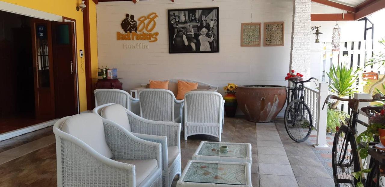 88 Backpackers Hua Hin Otel Dış mekan fotoğraf