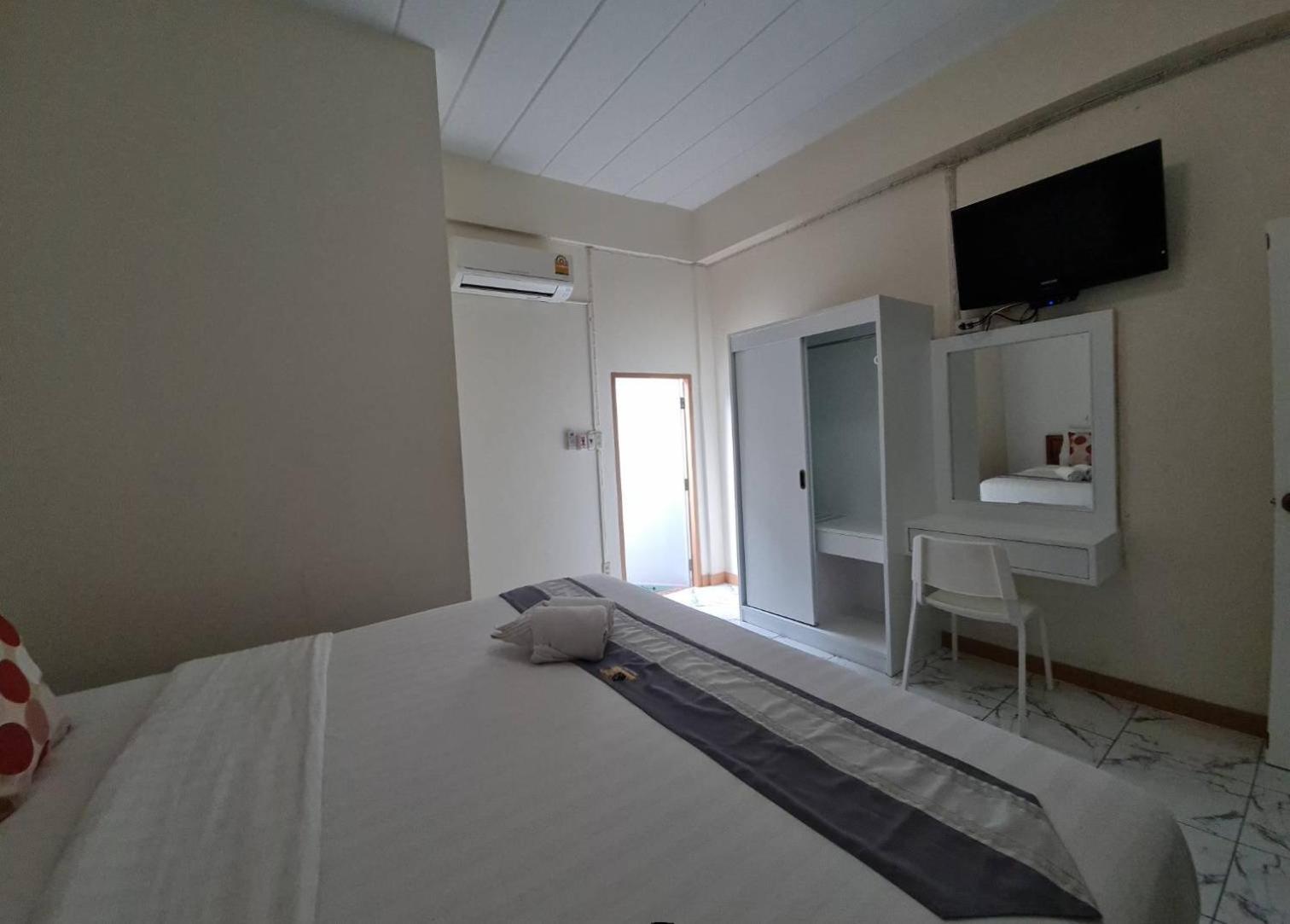 88 Backpackers Hua Hin Otel Dış mekan fotoğraf