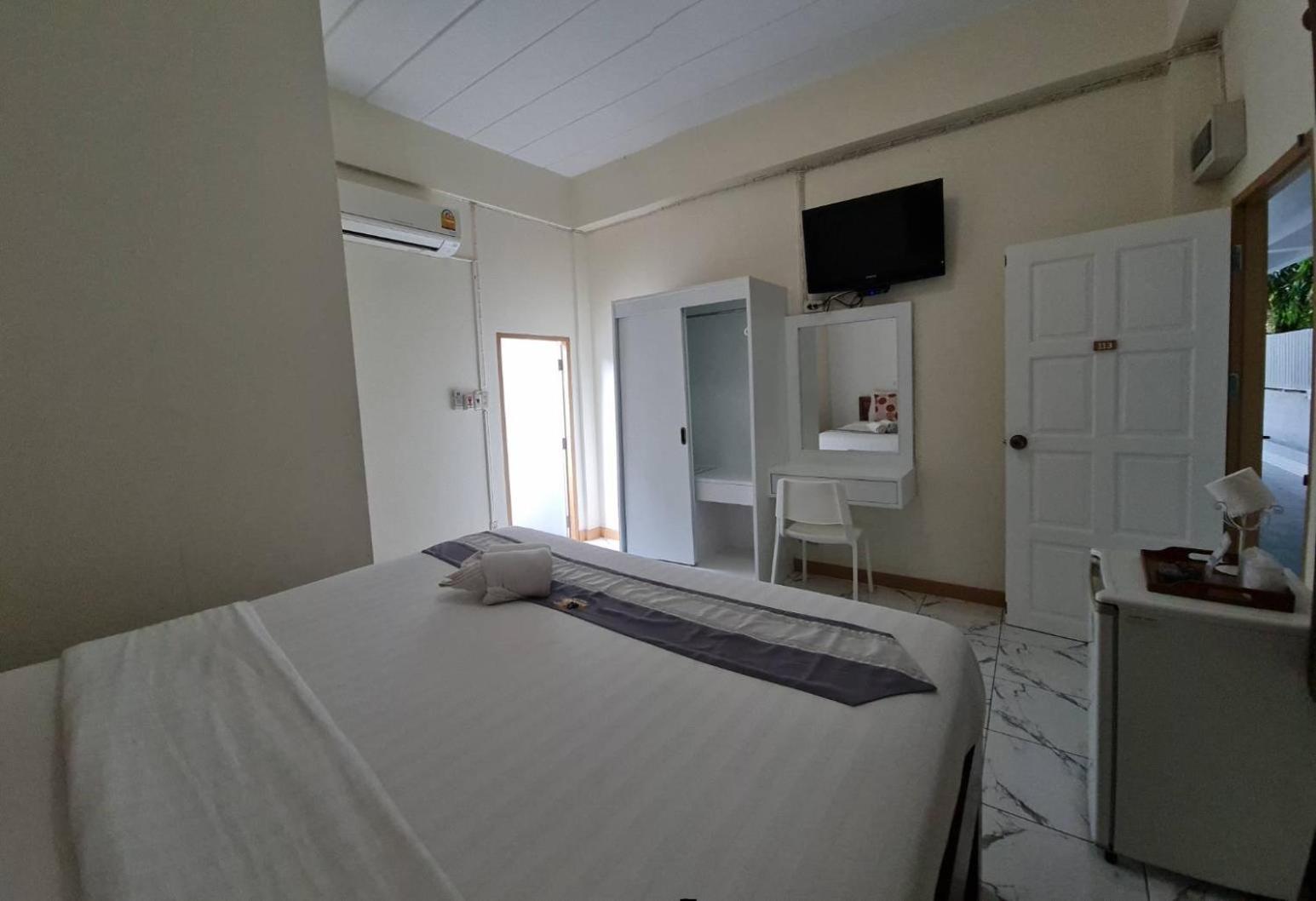 88 Backpackers Hua Hin Otel Dış mekan fotoğraf