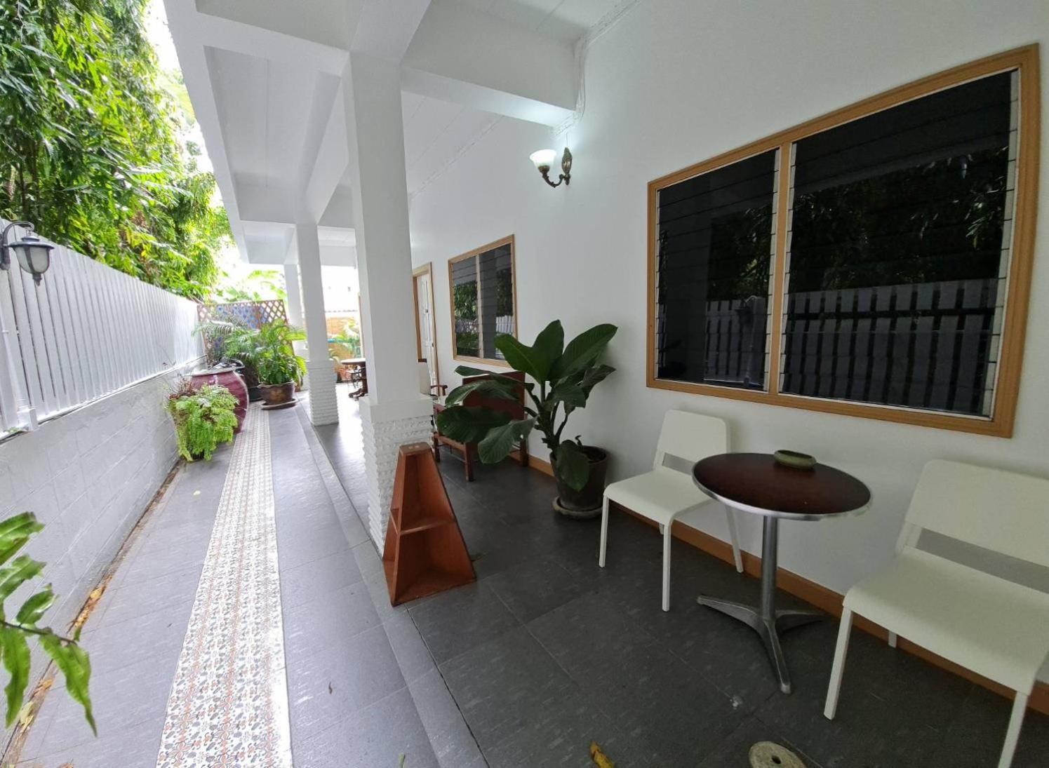 88 Backpackers Hua Hin Otel Dış mekan fotoğraf