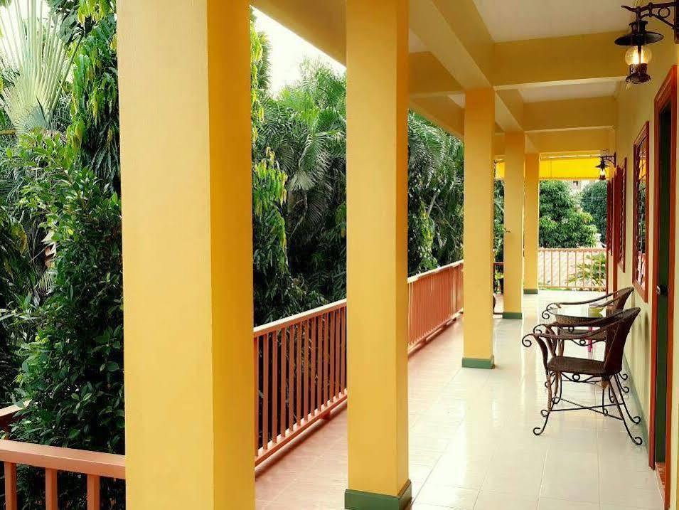 88 Backpackers Hua Hin Otel Dış mekan fotoğraf