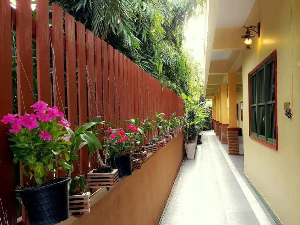 88 Backpackers Hua Hin Otel Dış mekan fotoğraf