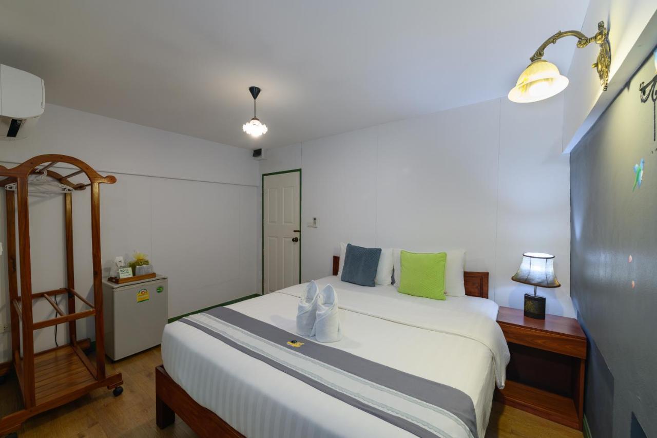 88 Backpackers Hua Hin Otel Dış mekan fotoğraf