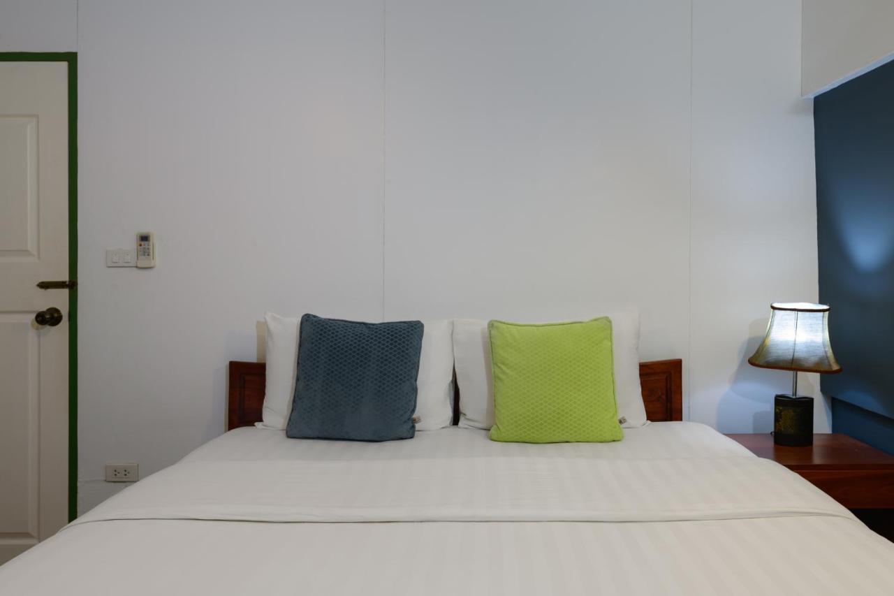 88 Backpackers Hua Hin Otel Dış mekan fotoğraf